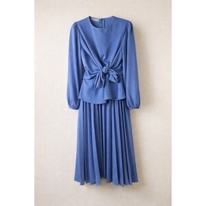 JUPE Blue Knot Front Long Sleeve Pleated Midi Skirt Set Women's Size S